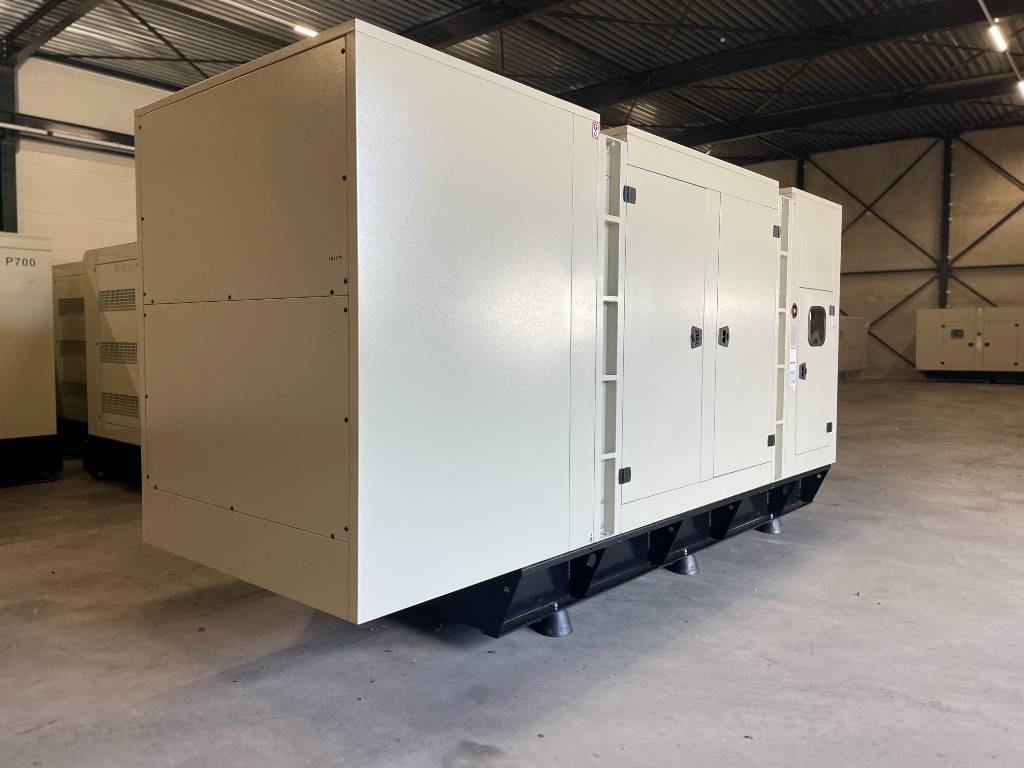 Volvo TWD1645GE - 770 kVA Generator - DPX-18885 - Genset: gambar 2 Volvo TWD1645GE - 770 kVA Generator - DPX-18885 - Genset: gambar 2
