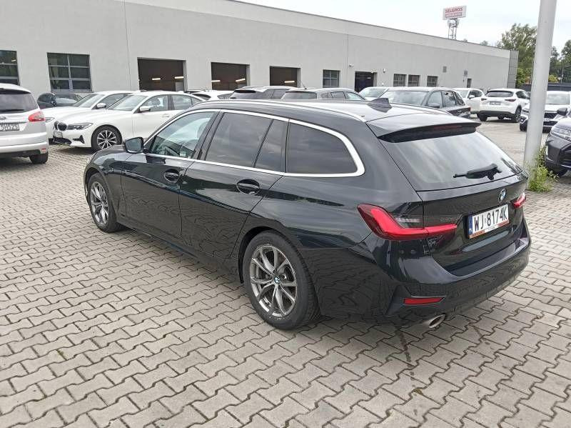 BMW 318I KOMBI - Mobil: gambar 4 BMW 318I KOMBI - Mobil: gambar 4