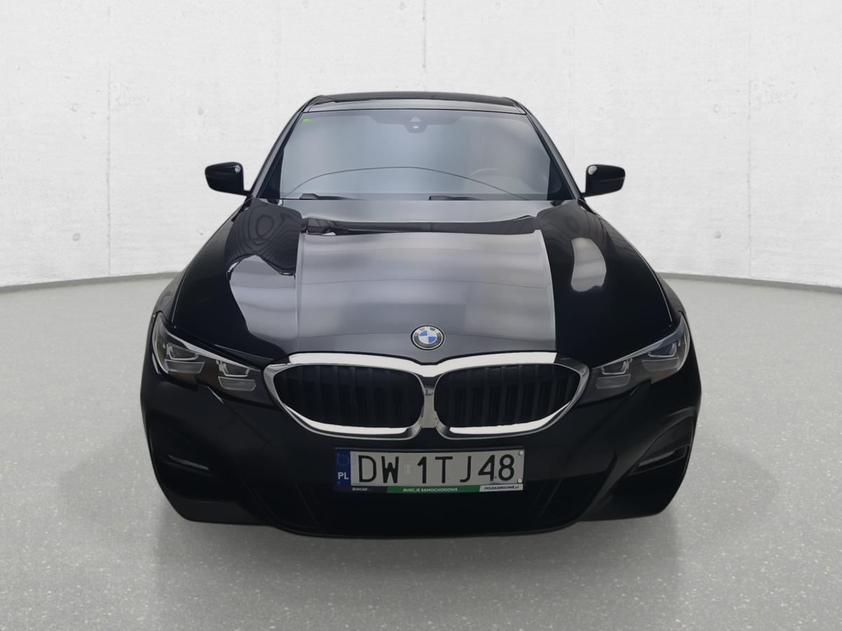 BMW 320D XDRIVE SEDAN - Mobil sedan: gambar 4 BMW 320D XDRIVE SEDAN - Mobil sedan: gambar 4