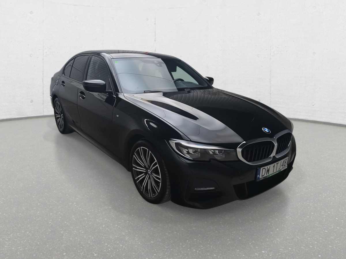BMW 320D XDRIVE SEDAN - Mobil sedan: gambar 3 BMW 320D XDRIVE SEDAN - Mobil sedan: gambar 3