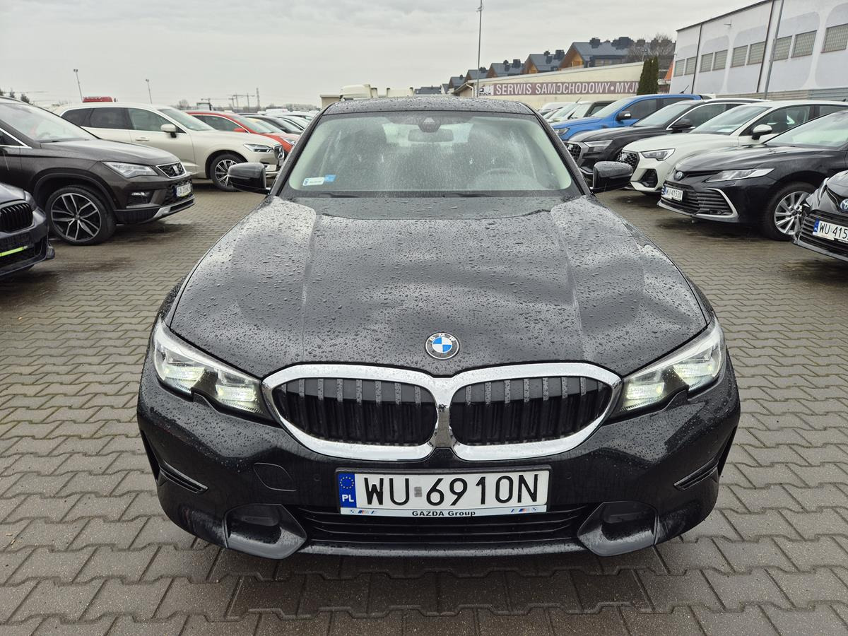 BMW 320I XDRIVE SEDAN - Mobil: gambar 2 BMW 320I XDRIVE SEDAN - Mobil: gambar 2
