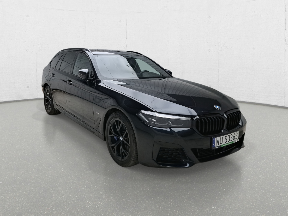 BMW 520D XDRIVE KOMBI - Mobil: gambar 2 BMW 520D XDRIVE KOMBI - Mobil: gambar 2