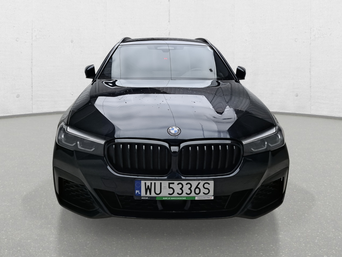 BMW 520D XDRIVE KOMBI - Mobil: gambar 3 BMW 520D XDRIVE KOMBI - Mobil: gambar 3