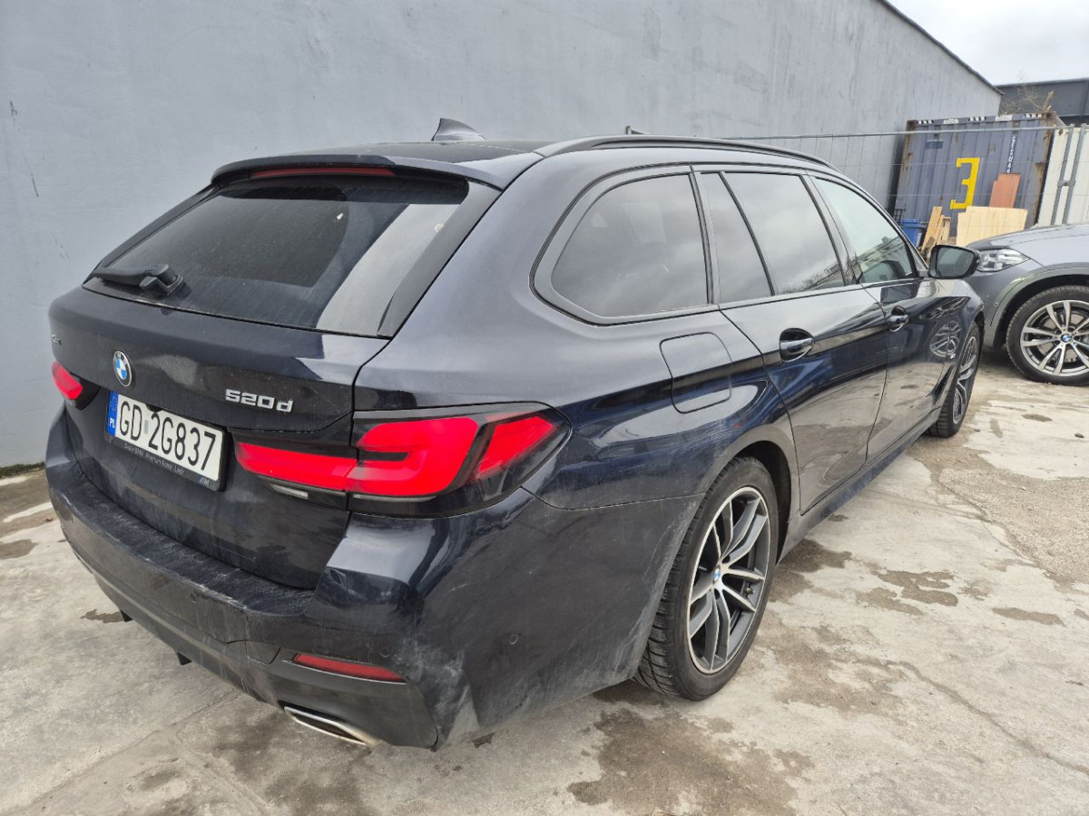 BMW 520d xDrive mHEV M Sport KOMBI - Mobil: gambar 3 BMW 520d xDrive mHEV M Sport KOMBI - Mobil: gambar 3