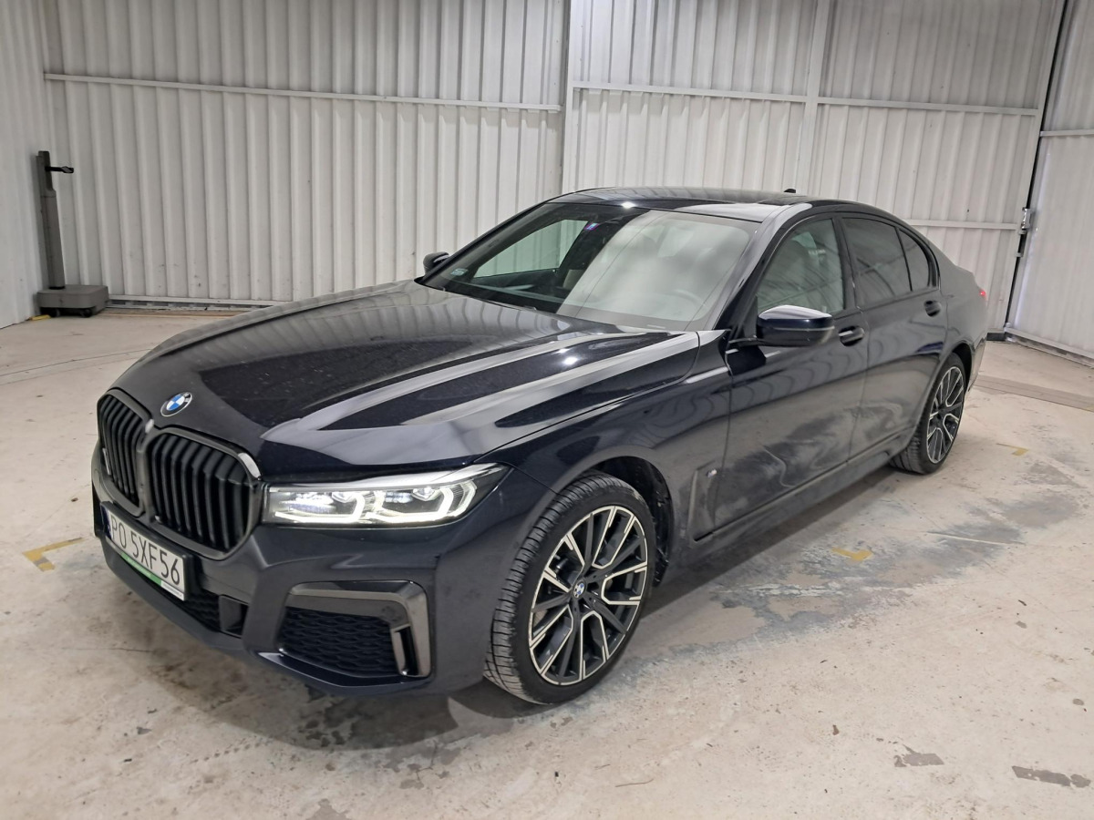 BMW 730D XDRIVE SEDAN - Mobil sedan: gambar 3 BMW 730D XDRIVE SEDAN - Mobil sedan: gambar 3