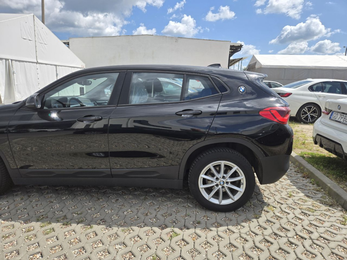 Hatchback BMW X2 sDrive18d Advantage aut HATCHBACK: gambar 6