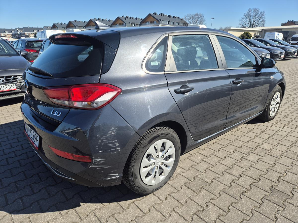 HYUNDAI I30 HATCHBACK - Hatchback: gambar 4 HYUNDAI I30 HATCHBACK - Hatchback: gambar 4