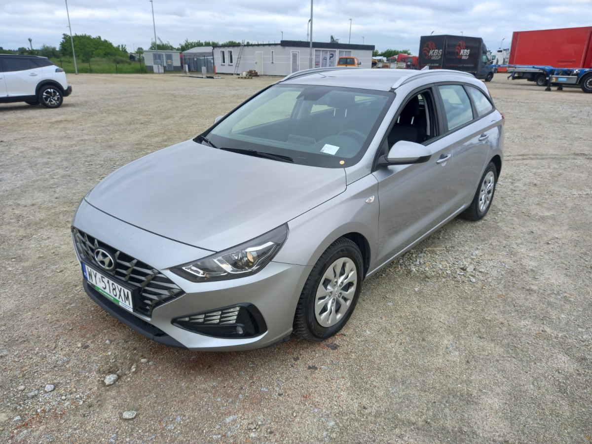 HYUNDAI I30 SUV - Mobil SUV: gambar 2 HYUNDAI I30 SUV - Mobil SUV: gambar 2