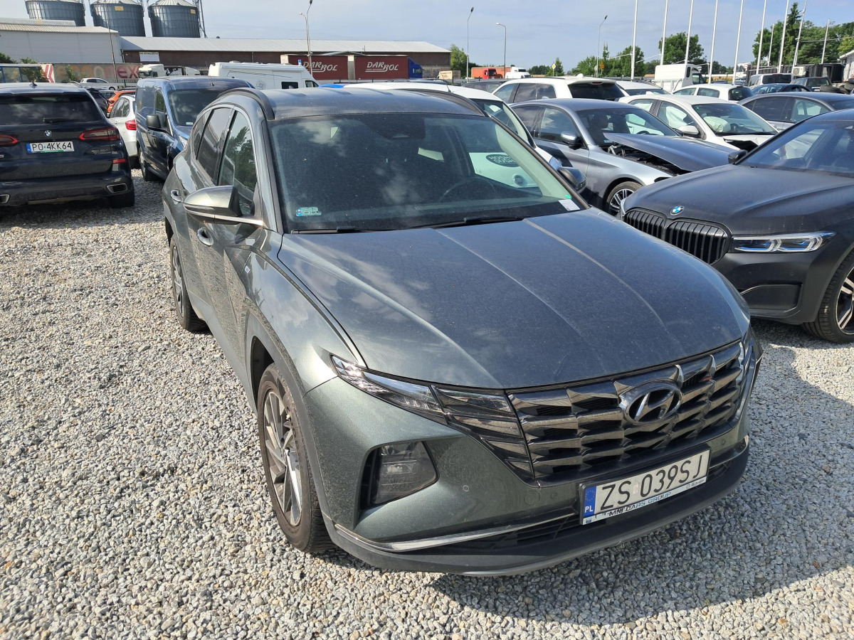 Mobil SUV HYUNDAI TUCSON SUV: gambar 1