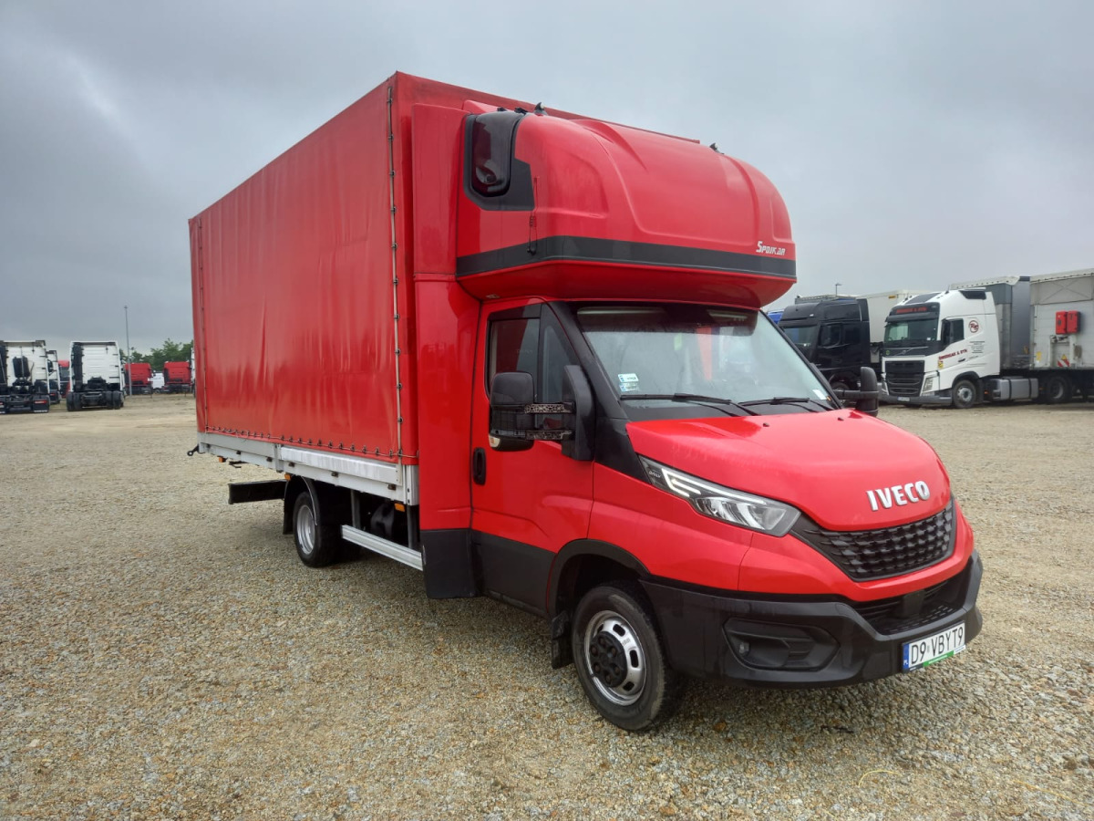 IVECO/JUSAM STANISŁAWJURKOWSKI 50C18/JU06 PLANDEKA - Van dengan terpal samping: gambar 1 IVECO/JUSAM STANISŁAWJURKOWSKI 50C18/JU06 PLANDEKA - Van dengan terpal samping: gambar 1