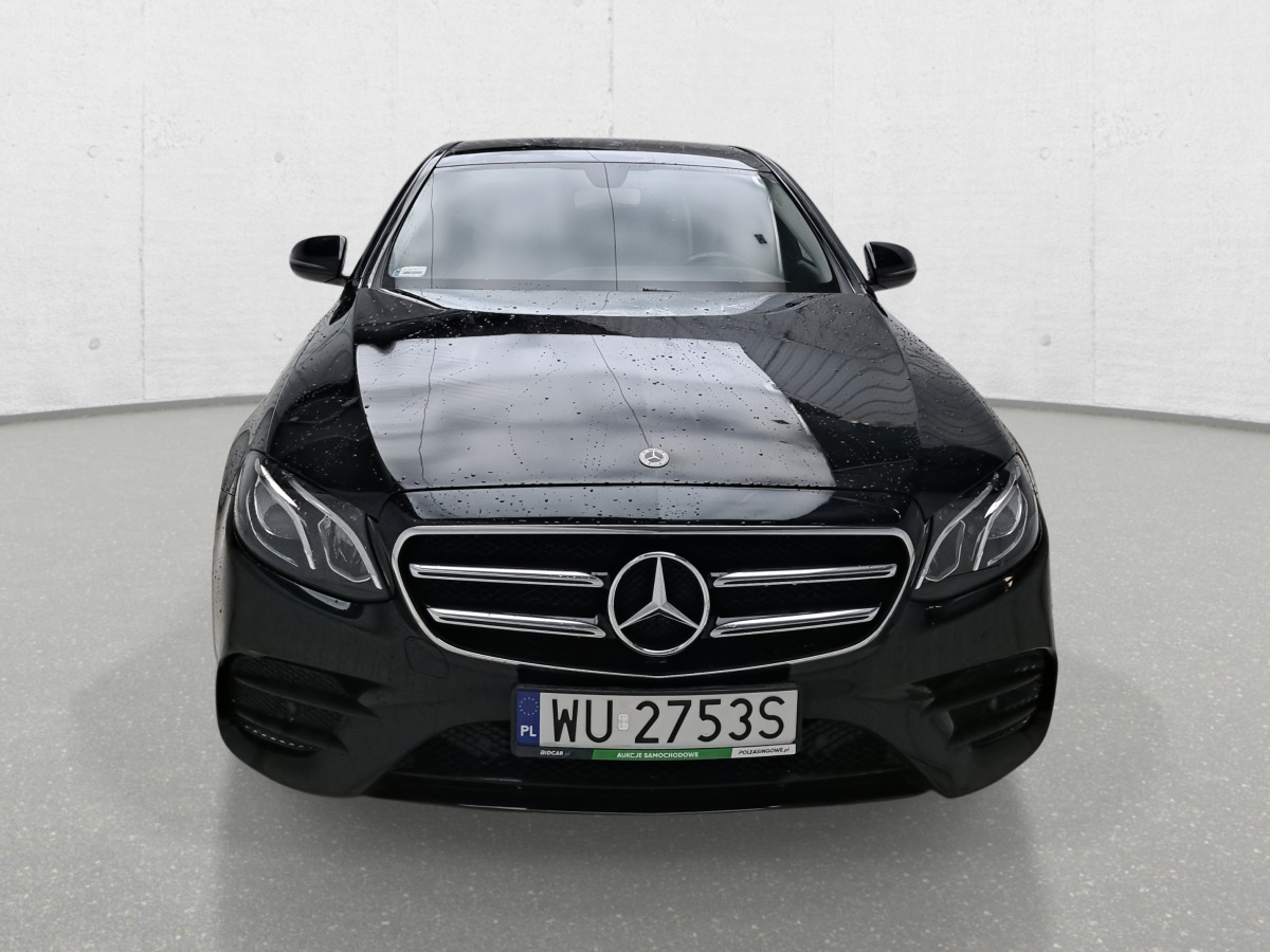 MERCEDES BENZ E 200 D SEDAN - Mobil sedan: gambar 3 MERCEDES BENZ E 200 D SEDAN - Mobil sedan: gambar 3