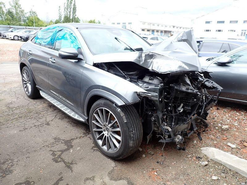 MERCEDES BENZ GLE SEDAN - Mobil sedan: gambar 1 MERCEDES BENZ GLE SEDAN - Mobil sedan: gambar 1
