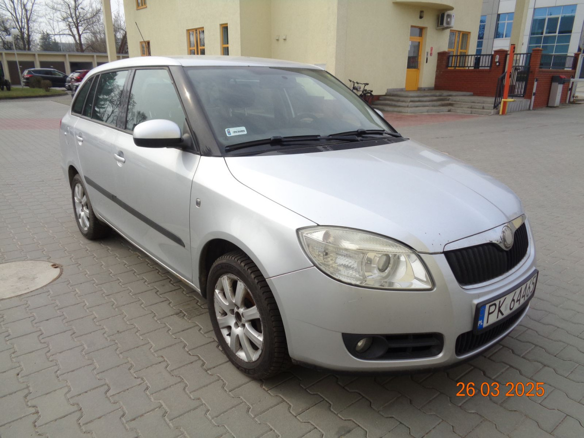 SKODA FABIA KOMBI - Mobil: gambar 1 SKODA FABIA KOMBI - Mobil: gambar 1