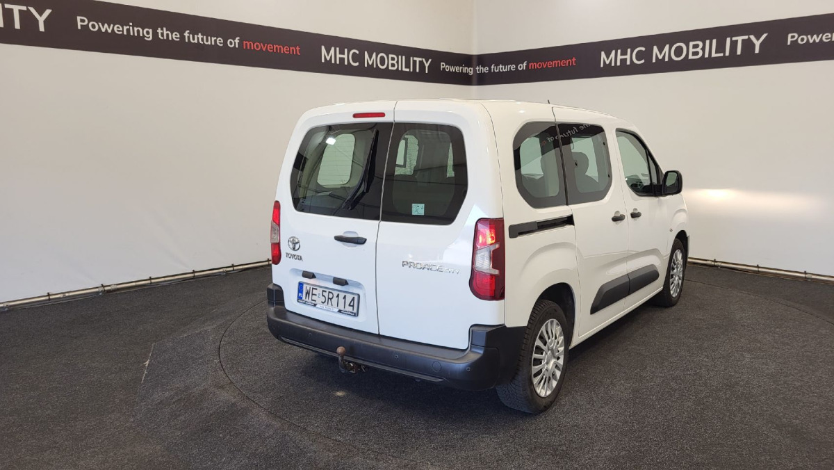 TOYOTA PROACE CITY VERSO MINIVAN - Mobil: gambar 3 TOYOTA PROACE CITY VERSO MINIVAN - Mobil: gambar 3