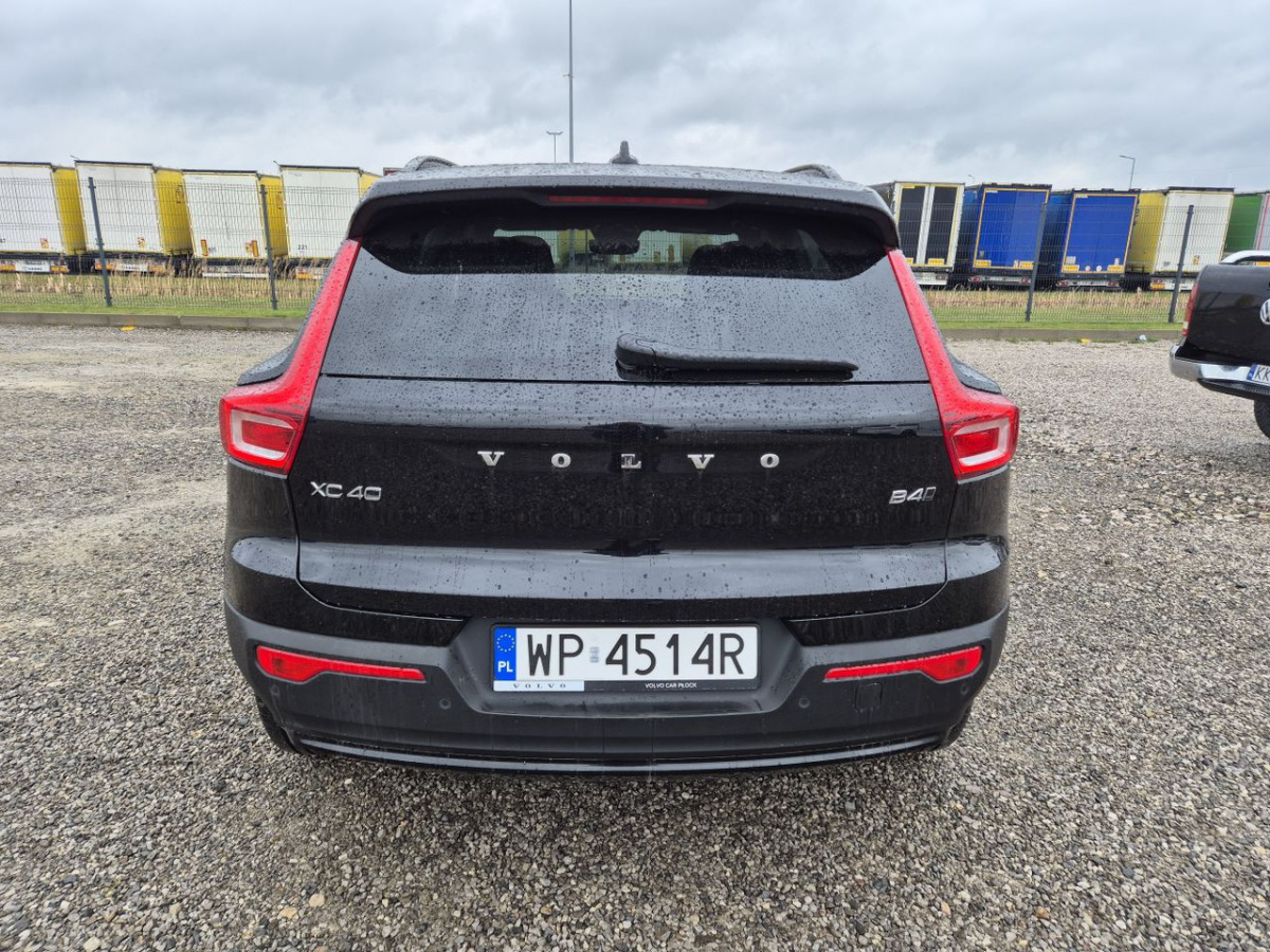 VOLVO XC40 SUV - Mobil SUV: gambar 5 VOLVO XC40 SUV - Mobil SUV: gambar 5
