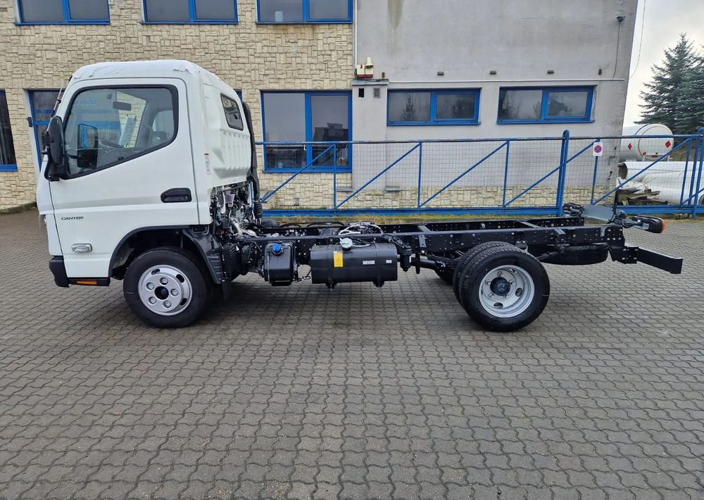 Truk sasis baru FUSO Canter 6S15 podwozie: gambar 6