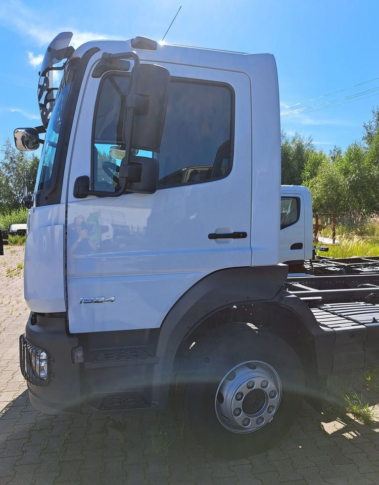 Mercedes-Benz Atego 1624 L Podwozie - Truk sasis: gambar 3 Mercedes-Benz Atego 1624 L Podwozie - Truk sasis: gambar 3