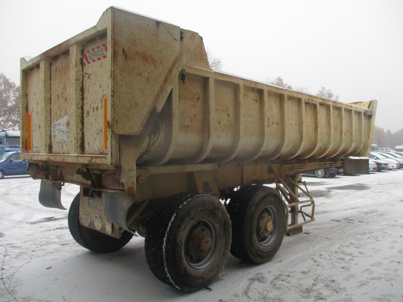 Fruehauf 2 Axle ,Steel Tipper , Drum Brakes , Spring suspension - Semi-trailer jungkit: gambar 3 Fruehauf 2 Axle ,Steel Tipper , Drum Brakes , Spring suspension - Semi-trailer jungkit: gambar 3