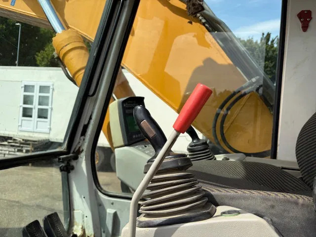 Ekskavator perayap Liebherr R914 B HDSL: gambar 20