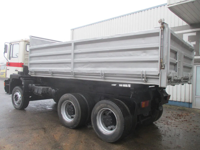MAN 26 322 ZF Manual , 6x4 , 3 way tipper , Spring suspension - Truk jungkit: gambar 5 MAN 26 322 ZF Manual , 6x4 , 3 way tipper , Spring suspension - Truk jungkit: gambar 5