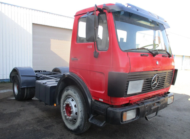 Mercedes-Benz 1630 , V8 , Bi-Turbo , Manual , Spring suspension - Truk sasis: gambar 4 Mercedes-Benz 1630 , V8 , Bi-Turbo , Manual , Spring suspension - Truk sasis: gambar 4