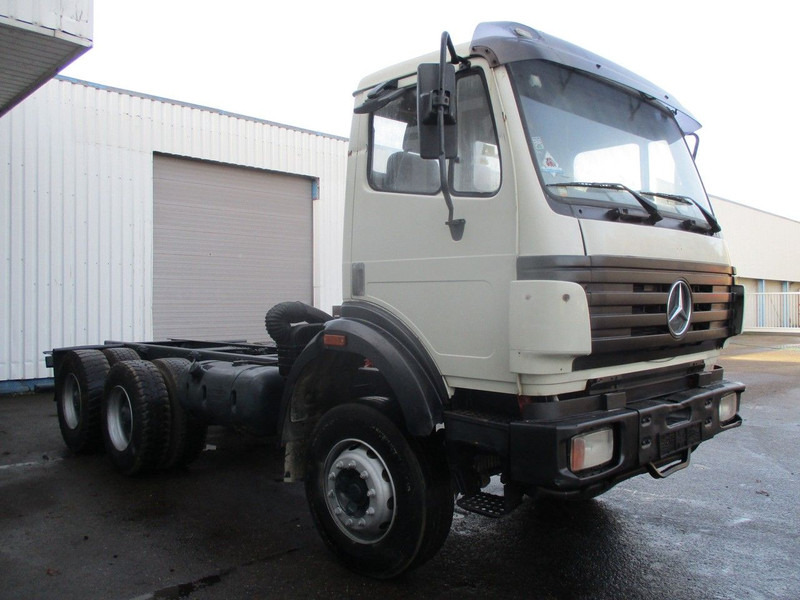 Mercedes-Benz 2538 , V8 , Manual , 6x4 , Spring suspension , Euro 2 - Truk sasis: gambar 4 Mercedes-Benz 2538 , V8 , Manual , 6x4 , Spring suspension , Euro 2 - Truk sasis: gambar 4