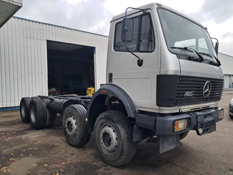 Mercedes-Benz 3235SK / 3535SK , 8x4, V8 BiTurbo, ZF Manual , Spring Suspension - Truk sasis: gambar 4 Mercedes-Benz 3235SK / 3535SK , 8x4, V8 BiTurbo, ZF Manual , Spring Suspension - Truk sasis: gambar 4
