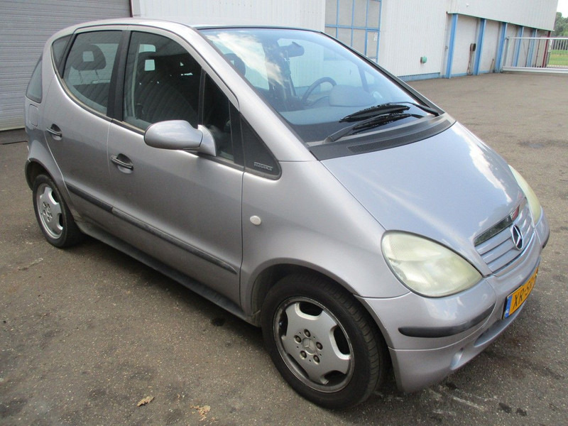 Mercedes-Benz A-Klasse A160 Elegance , Manual - Hatchback: gambar 4 Mercedes-Benz A-Klasse A160 Elegance , Manual - Hatchback: gambar 4