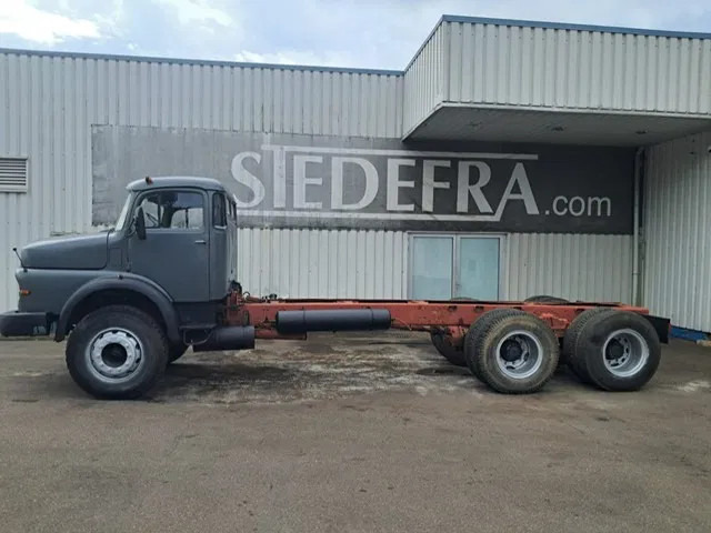 Mercedes-Benz LK 2624 , 6x4 , Manual , Spring suspension - Truk sasis: gambar 2 Mercedes-Benz LK 2624 , 6x4 , Manual , Spring suspension - Truk sasis: gambar 2