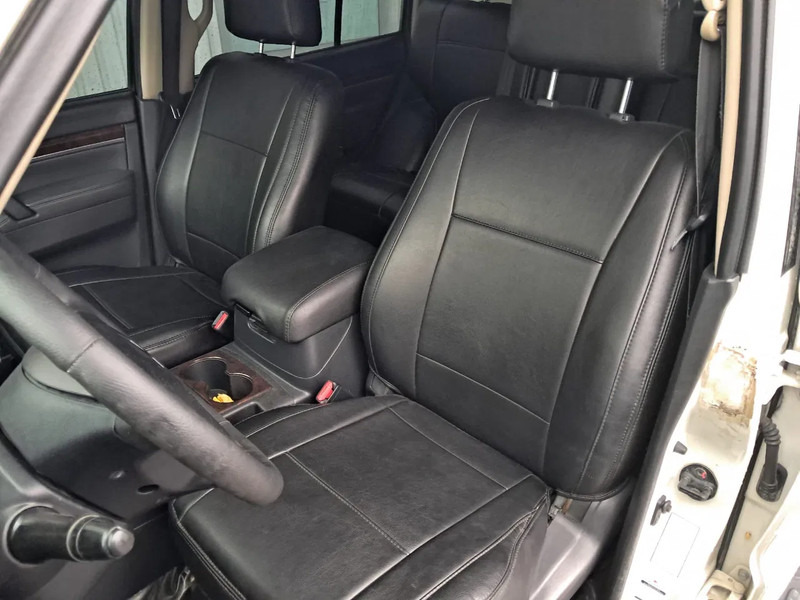 Mobil Mitsubishi Pajero GLS 3.5 - V6 , 4x4 , 7 Pers., Full Option: gambar 12