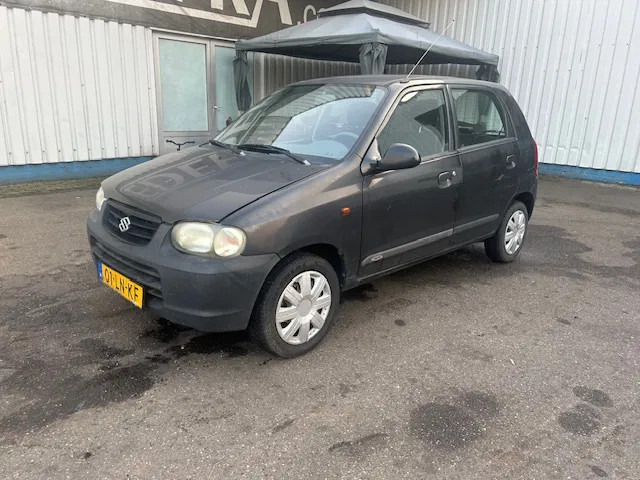 Suzuki Alto 1.0 - 16V , 5 drs. , Handel / export - Hatchback: gambar 1 Suzuki Alto 1.0 - 16V , 5 drs. , Handel / export - Hatchback: gambar 1