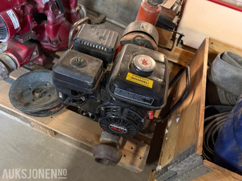 1900 Andre Membrannpumpe - Membangun inventaris: gambar 1 1900 Andre Membrannpumpe - Membangun inventaris: gambar 1