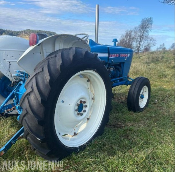 1973 Ford 3000 - mva fri - Traktor: gambar 3 1973 Ford 3000 - mva fri - Traktor: gambar 3