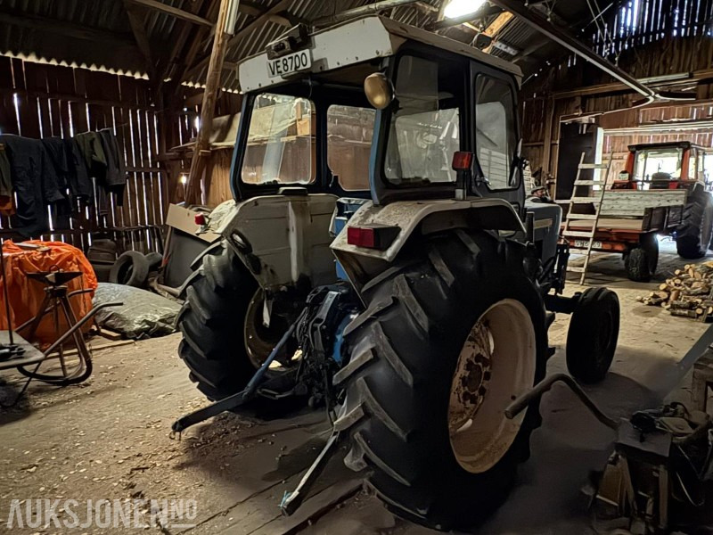 1975 FORD 4000 MED FRONTLASTER - Traktor: gambar 3 1975 FORD 4000 MED FRONTLASTER - Traktor: gambar 3