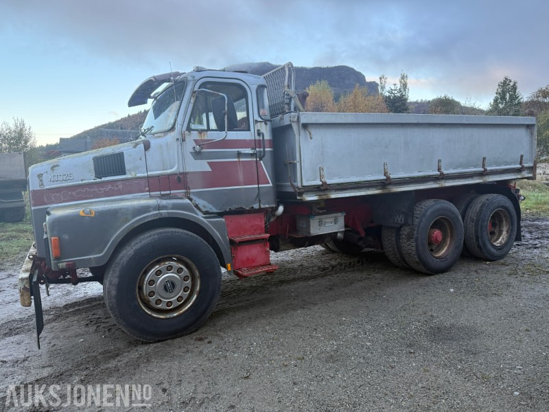 1978 Volvo N 10 38 6X2 - Truk jungkit: gambar 2 1978 Volvo N 10 38 6X2 - Truk jungkit: gambar 2