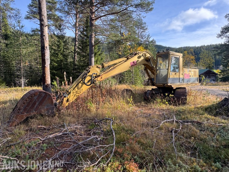 1982 Cat 215 Beltegraver - Ekskavator: gambar 2 1982 Cat 215 Beltegraver - Ekskavator: gambar 2