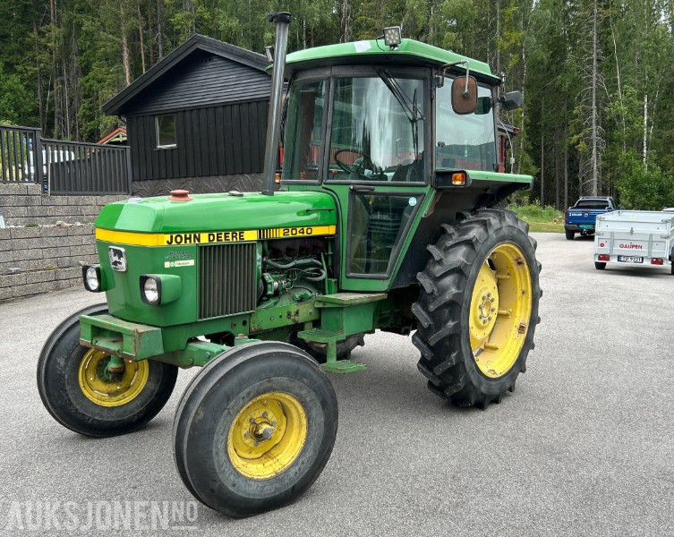 1982 John Deere 2040 Traktor - 4253 Timer - Traktor: gambar 1 1982 John Deere 2040 Traktor - 4253 Timer - Traktor: gambar 1