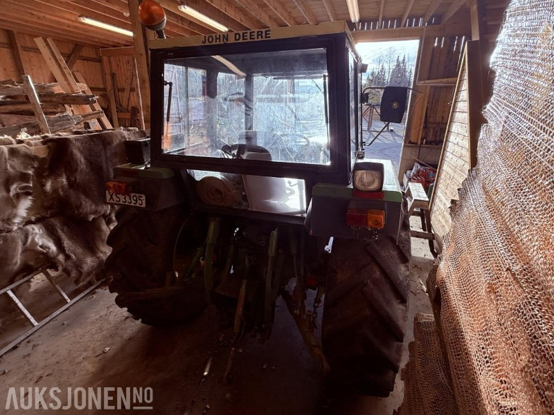 1984 John Deere 1140 4576 timer m/ Pallegafler, Grusskuffe, Snøskuffe, Kjetting - Traktor: gambar 3 1984 John Deere 1140 4576 timer m/ Pallegafler, Grusskuffe, Snøskuffe, Kjetting - Traktor: gambar 3