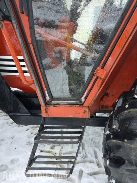 Traktor 1986 Fiat 80-90 MVA FRI TRAKTOR MED FRONSKUFFE OG TRIMA FRONTLASTER: gambar 13