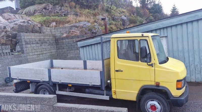 1994 Mercedes-Benz vario 611D lav km stand 9000km med kran - Truk flatbed: gambar 3 1994 Mercedes-Benz vario 611D lav km stand 9000km med kran - Truk flatbed: gambar 3