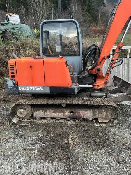 1997 PEL-JOB EB706 gravemaskin graveskuffe smalskuffe pusseskuffe - Ekskavator: gambar 3 1997 PEL-JOB EB706 gravemaskin graveskuffe smalskuffe pusseskuffe - Ekskavator: gambar 3