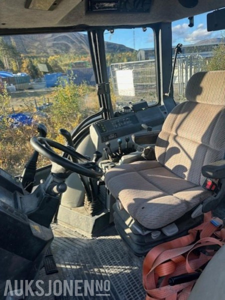 1998 Valtra 8150 traktor til salgs! - Traktor: gambar 4 1998 Valtra 8150 traktor til salgs! - Traktor: gambar 4