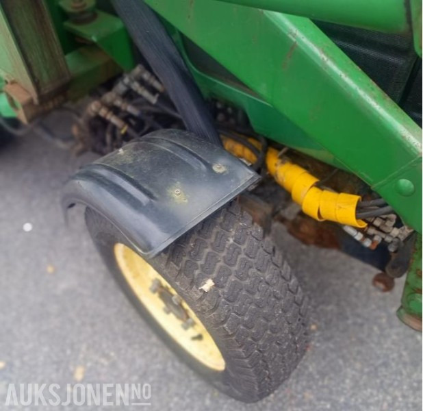 2000 John Deere JD4400 Frontlaster Skuffe Vikplog - Traktor: gambar 5 2000 John Deere JD4400 Frontlaster Skuffe Vikplog - Traktor: gambar 5