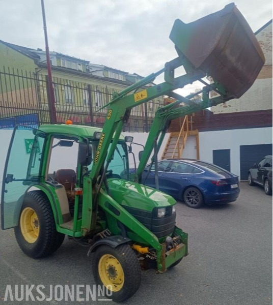 2000 John Deere JD4400 Frontlaster Skuffe Vikplog - Traktor: gambar 4 2000 John Deere JD4400 Frontlaster Skuffe Vikplog - Traktor: gambar 4