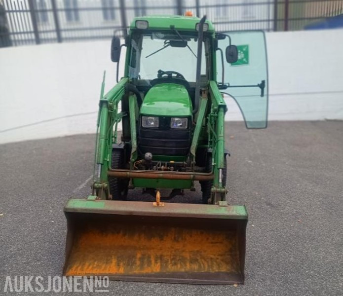 2000 John Deere JD4400 Frontlaster Skuffe Vikplog - Traktor: gambar 2 2000 John Deere JD4400 Frontlaster Skuffe Vikplog - Traktor: gambar 2