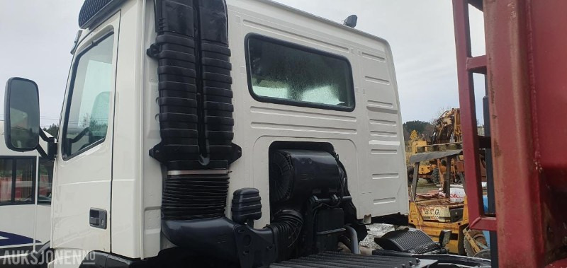 2000 Volvo FM-12 MED KASSE OG MASKINFLAK - Hook lift: gambar 5 2000 Volvo FM-12 MED KASSE OG MASKINFLAK - Hook lift: gambar 5