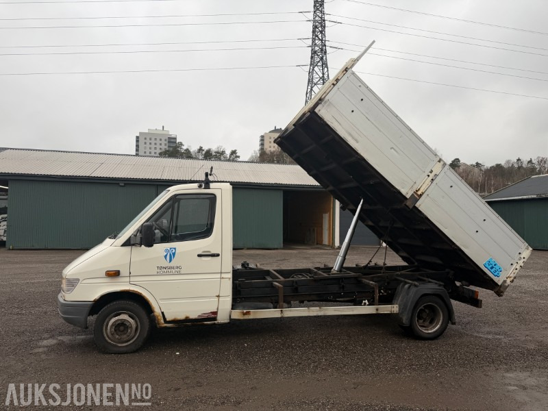 2001 MERCEDES-BENZ 412 D /40 tippbil - hengerfeste - 241444km - Truk jungkit: gambar 2 2001 MERCEDES-BENZ 412 D /40 tippbil - hengerfeste - 241444km - Truk jungkit: gambar 2