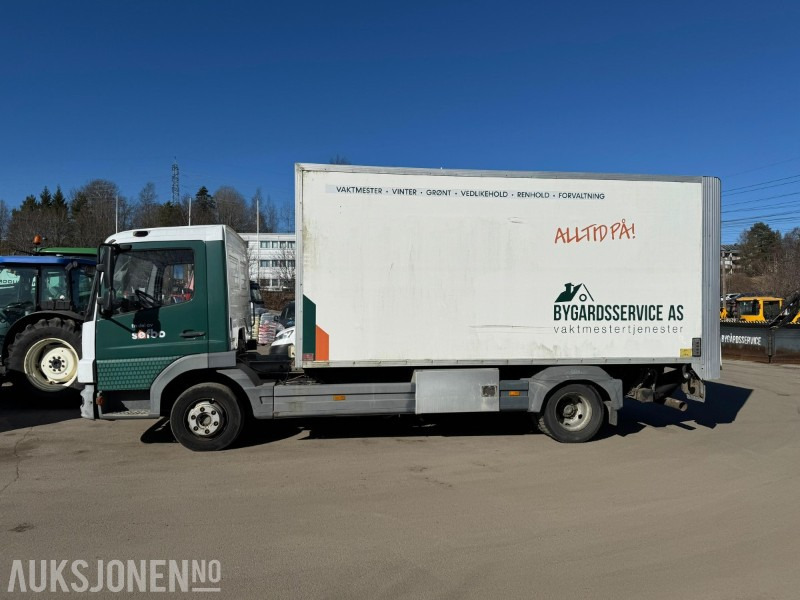 2001 Mercedes-Benz ATEGO 815 II skapbil med løftelem - Truk box: gambar 2 2001 Mercedes-Benz ATEGO 815 II skapbil med løftelem - Truk box: gambar 2