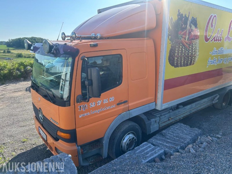 2001 Mercedes-Benz Atego 1223L/48AT - Truk box: gambar 4 2001 Mercedes-Benz Atego 1223L/48AT - Truk box: gambar 4