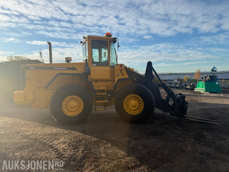 2001 Volvo L90D HJULLASTER SERVICEHISTORIKK 3.FUNKSJON PALLEGAFFEL 12716 TIMER. - Wheel loader: gambar 5 2001 Volvo L90D HJULLASTER SERVICEHISTORIKK 3.FUNKSJON PALLEGAFFEL 12716 TIMER. - Wheel loader: gambar 5
